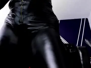 Chaturbate Free Porn Cam of skydarkblue