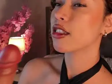 Chaturbate Live Sex Cam of alanaxbrown