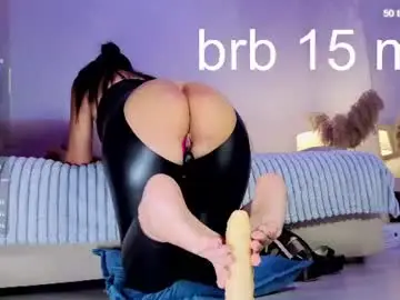 Chaturbate Best live sex cam show of queenviktoria