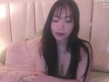 Chaturbate Live Sex Cam of clara_chan