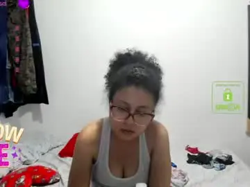 Chaturbate Live Sex Cam of bonnie_lam_