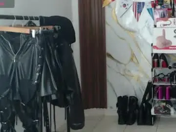 Chaturbate Free Live Porn of valen_ross7