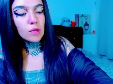 Chaturbate Free Live Porn of lannie_gonzales