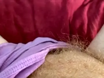 Chaturbate Live Sex Cam of kittyneedsherdaddy