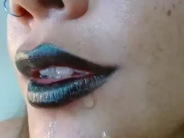 Chaturbate Live Sex Cam of miss_evoleth2