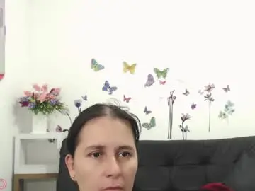 Chaturbate Best live sex cam show of selene_mom