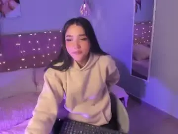 Chaturbate Best live sex cam show of ela_petit