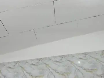 Chaturbate Watch Live Sex Cams of ladysquirtss