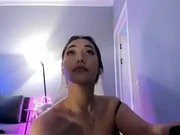 Chaturbate Live Sex Cam of akura_01