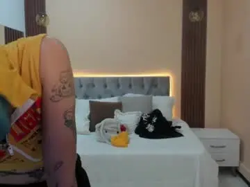 Chaturbate Live Sex Cam of bela_craxkerr