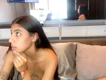 Chaturbate Live Sex of littlejennifer18
