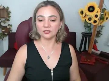 Chaturbate Best live sex cam show of lilly_milf