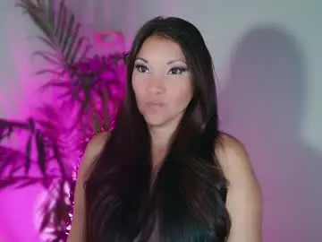 Chaturbate Free Live Porn of divinelynn