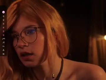 Chaturbate Live Sex of illegaldream