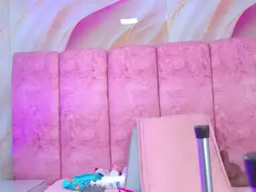 Chaturbate Live Sex of emma_curvy1