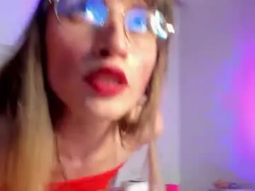 Chaturbate Nude Webcam of hellzel_moon