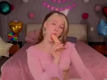 Chaturbate Watch Live Sex Cams of luna_moran