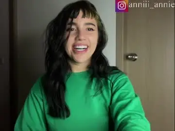 Chaturbate Live Sex of annie_snow_