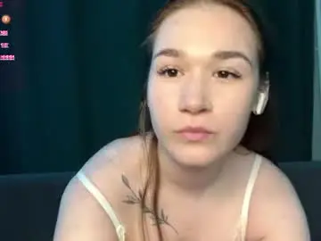 Chaturbate Live Sex Cam of lessiemccoyle