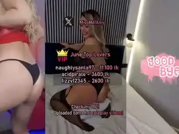 Chaturbate Watch Live Sex Cams of amysuperheroes