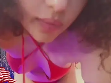 Chaturbate Adult Video Chat of curly_babe1
