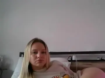 Chaturbate Nude Webcam of moon_light_girl