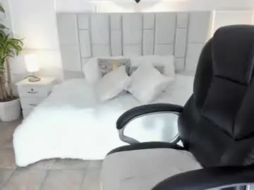 Chaturbate Best live sex cam show of martina_evan