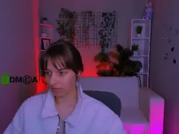 Chaturbate Free Porn Cam of elodie_crystal