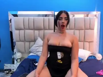 Chaturbate Live Sex Cam of rousse_lily0