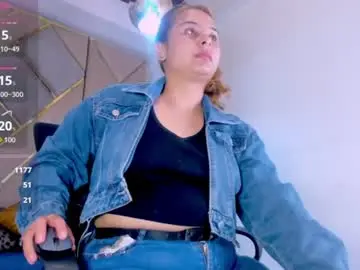 Chaturbate Adult Video Chat of mikaelastonne