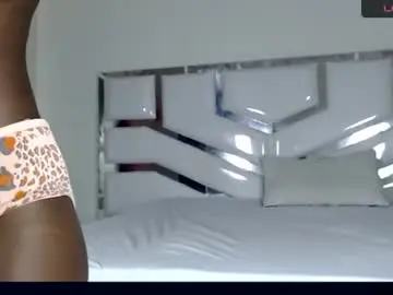 Chaturbate Watch Live Sex Cams of darkskin_quin