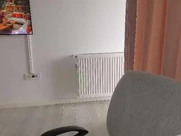 Chaturbate Live Sex Cam of shy_gea