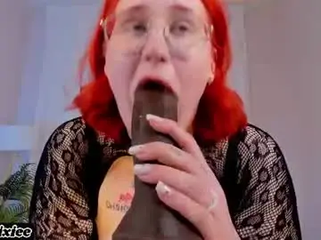 Chaturbate Live Sex Cam of omgsexxxypixie