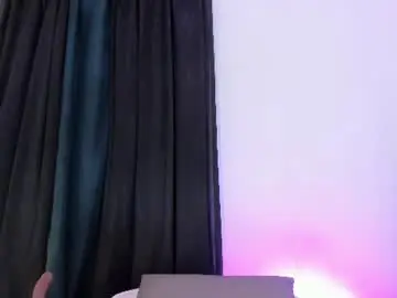 Chaturbate Live Sex Cam of aisha_h_