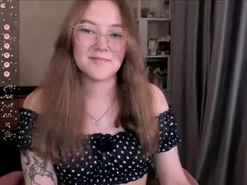 Chaturbate Live Sex Cam of bubble_bunny