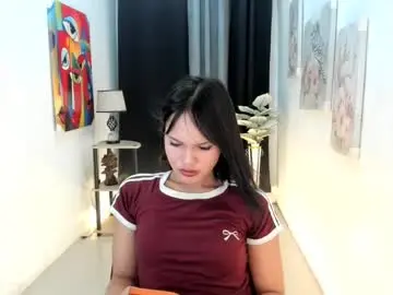 Chaturbate Live Sex Cam of callmeprettylj