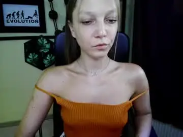 Chaturbate Live Sex Cam of emilly_xkiss