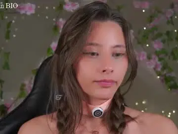 Chaturbate Live Sex Cam of falinecrosthwaite