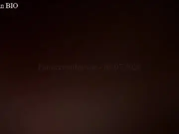 Chaturbate Live Sex Cam of falinecrosthwaite