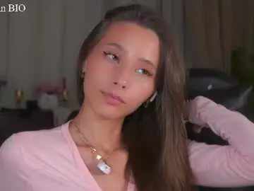 Chaturbate Adult Webcams of falinecrosthwaite
