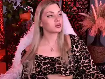 Chaturbate Sex Cam of hyileyclark