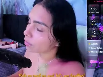 Chaturbate Live Sex of evelinn_belen