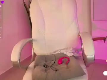 Chaturbate Live Porn of natalia_andrea_2804