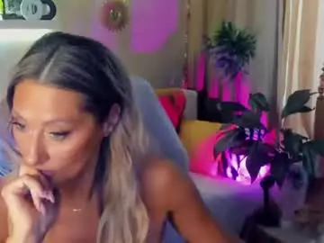 Chaturbate Free Porn Cam of sarahholly
