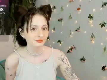 Chaturbate Sex Cam of kira__cutie