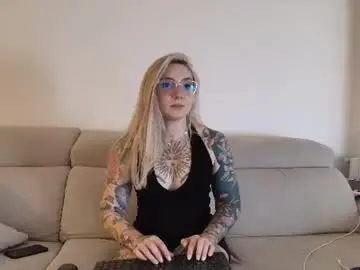 Chaturbate Best live sex cam show of tattoobbgirl