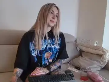 Chaturbate Watch Live Sex Cams of tattoobbgirl