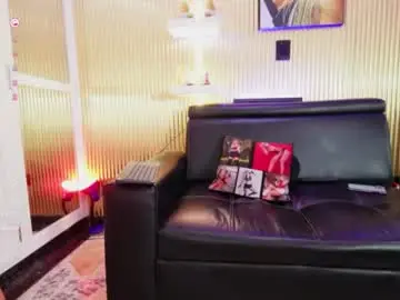 Chaturbate Watch Live Sex Cams of aliceglamour