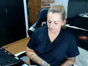 Chaturbate Sex Cam of perlagoloza05
