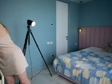 Chaturbate Live Sex Cam of love_you_to123